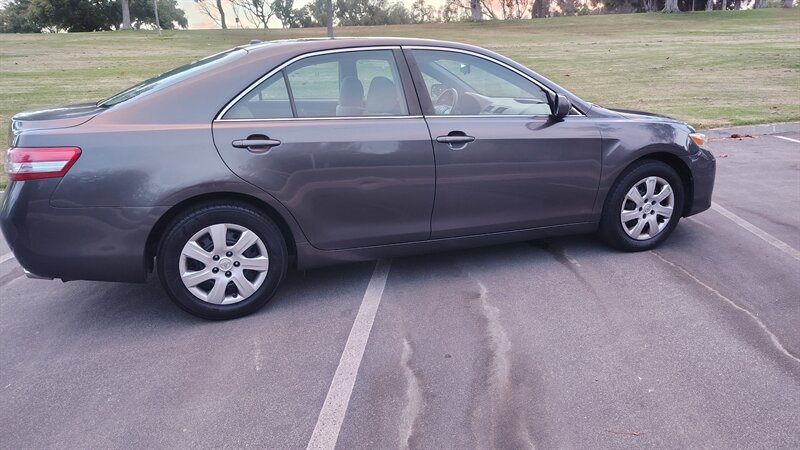 2010 Toyota Camry LE - Photo 6 - San Diego, CA 92115