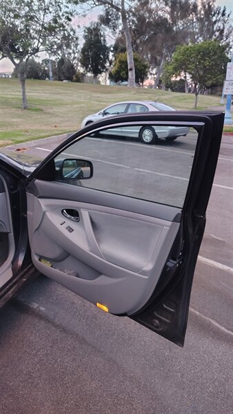 2010 Toyota Camry LE - Photo 20 - San Diego, CA 92115