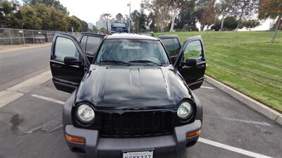 2004 Jeep Liberty Sport SUV
