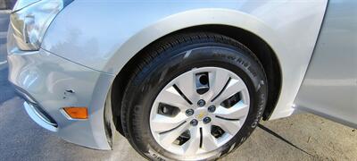 2015 Chevrolet Cruze LS Auto   - Photo 13 - San Diego, CA 92115