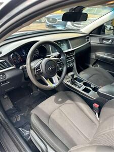 2020 Kia Optima LX   - Photo 5 - Denver, CO 80204