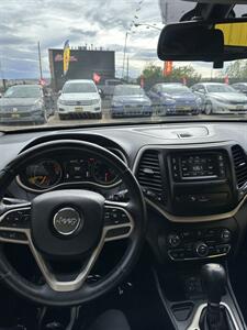 2017 Jeep Cherokee Latitude   - Photo 9 - Denver, CO 80204