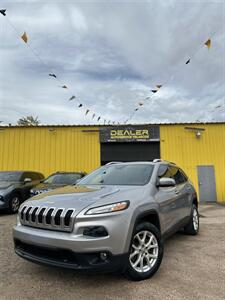 2017 Jeep Cherokee Latitude   - Photo 2 - Denver, CO 80204