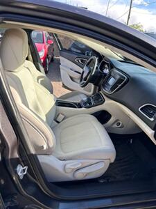 2015 Chrysler 200 Limited - Photo 9 - Denver, CO 80204