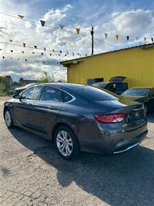 2015 Chrysler 200 Limited - Photo 4 - Denver, CO 80204