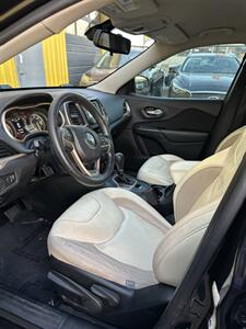 2016 Jeep Cherokee Sport   - Photo 8 - Denver, CO 80204