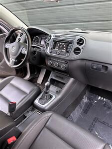 2014 Volkswagen Tiguan S 4Motion   - Photo 8 - Denver, CO 80204