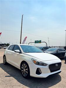 2018 Hyundai ELANTRA GT   - Photo 2 - Denver, CO 80204