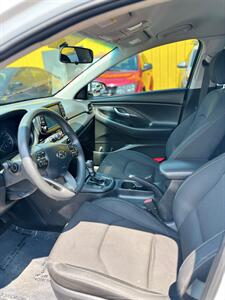 2018 Hyundai ELANTRA GT   - Photo 9 - Denver, CO 80204