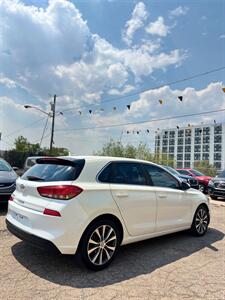 2018 Hyundai ELANTRA GT   - Photo 4 - Denver, CO 80204
