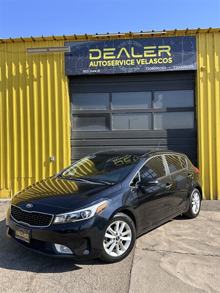 2017 Kia Forte5 LX  