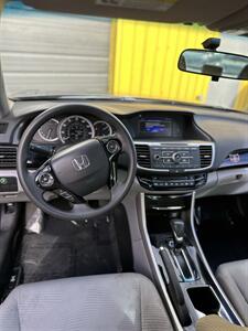 2017 Honda Accord LX   - Photo 6 - Denver, CO 80204