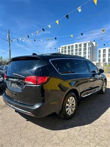 2017 Chrysler Pacifica Touring Plus   - Photo 4 - Denver, CO 80204