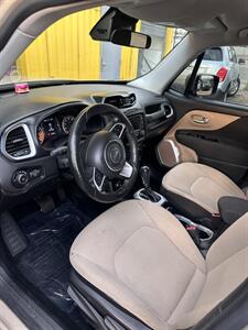 2015 Jeep Renegade Latitude   - Photo 10 - Denver, CO 80204