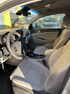 2020 Hyundai TUCSON SE   - Photo 6 - Denver, CO 80204