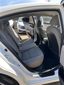 2017 Hyundai ELANTRA SE   - Photo 7 - Denver, CO 80204