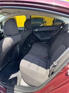2017 Kia Forte LX - Photo 6 - Denver, CO 80204
