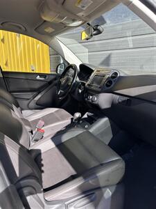 2017 Volkswagen Tiguan 2.0T Limited S   - Photo 6 - Denver, CO 80204
