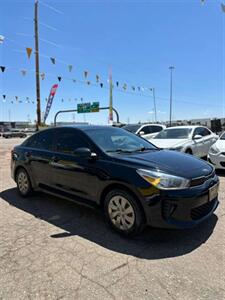 2020 Kia Rio LX   - Photo 2 - Denver, CO 80204