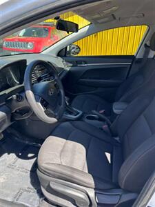 2018 Hyundai ELANTRA SE   - Photo 7 - Denver, CO 80204
