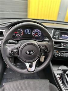 2017 Kia Optima LX - Photo 10 - Denver, CO 80204