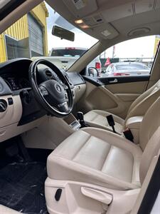 2012 Volkswagen Tiguan S 4Motion   - Photo 5 - Denver, CO 80204