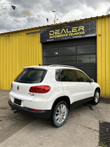 2012 Volkswagen Tiguan S 4Motion   - Photo 4 - Denver, CO 80204