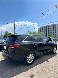 2020 Kia Sorento LX - Photo 3 - Denver, CO 80204