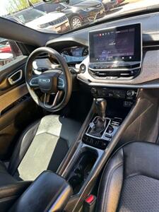 2024 Jeep Compass Latitude   - Photo 10 - Denver, CO 80204