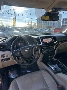 2016 Honda Pilot Elite - Photo 12 - Denver, CO 80204