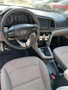 2019 Hyundai ELANTRA SE   - Photo 8 - Denver, CO 80204