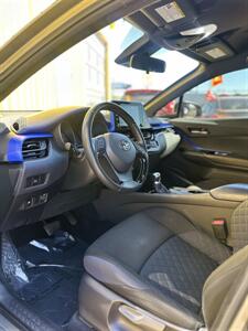 2021 Toyota C-HR LE   - Photo 3 - Denver, CO 80204