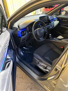 2021 Toyota C-HR LE   - Photo 7 - Denver, CO 80204