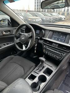 2020 Kia Optima LX   - Photo 7 - Denver, CO 80204