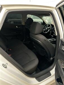 2020 Kia Optima LX   - Photo 5 - Denver, CO 80204