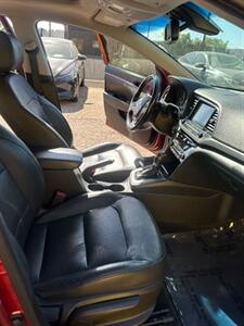 2017 Hyundai ELANTRA SE - Photo 9 - Denver, CO 80204