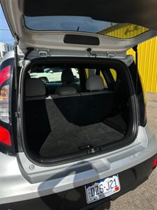 2017 Kia Soul - Photo 10 - Denver, CO 80204