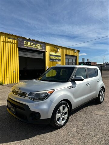 2017 Kia Soul   - Photo 1 - Denver, CO 80204