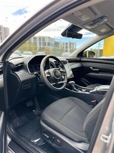 2024 Hyundai TUCSON SEL   - Photo 8 - Denver, CO 80204