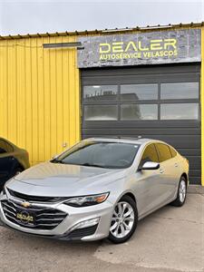 2021 Chevrolet Malibu LT   - Photo 2 - Denver, CO 80204