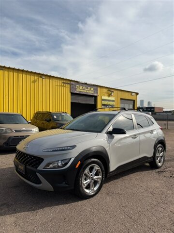 2022 Hyundai KONA SEL  