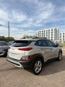 2022 Hyundai KONA SEL   - Photo 4 - Denver, CO 80204