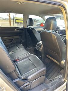 2019 Volkswagen Atlas V6 SE   - Photo 5 - Denver, CO 80204