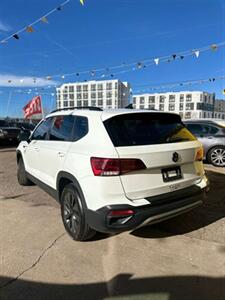 2022 Volkswagen Taos S 4Motion - Photo 3 - Denver, CO 80204