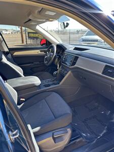 2018 Volkswagen Atlas 2.0T S   - Photo 4 - Denver, CO 80204