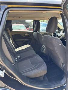 2015 Jeep Cherokee Latitude   - Photo 5 - Denver, CO 80204