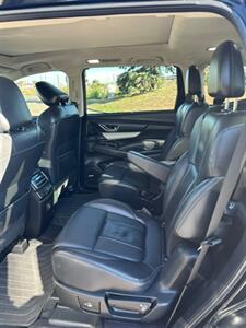 2019 Subaru Ascent Limited 7-Passenger   - Photo 9 - Denver, CO 80204