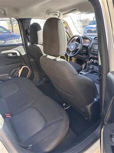 2017 Jeep Renegade Latitude   - Photo 9 - Denver, CO 80204