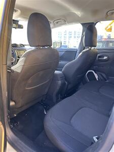 2017 Jeep Renegade Latitude   - Photo 6 - Denver, CO 80204