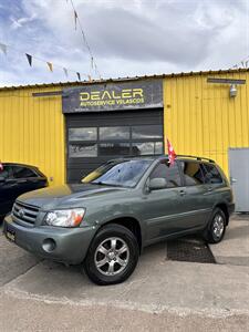 2004 Toyota Highlander - Photo 2 - Denver, CO 80204